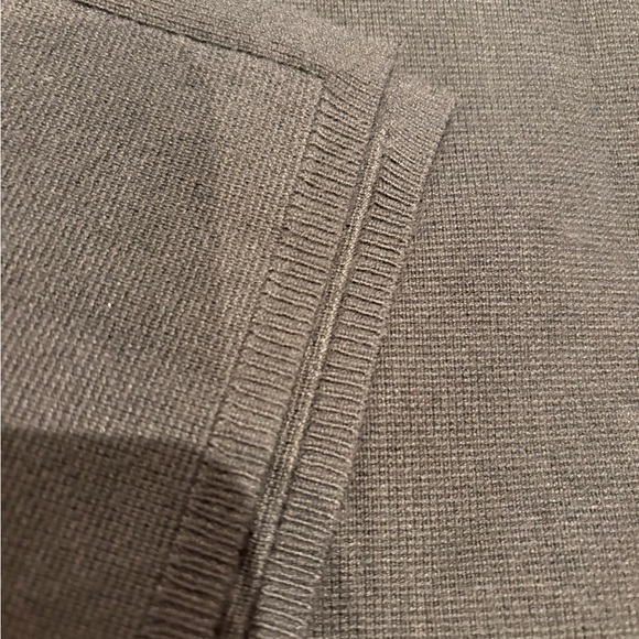 Abercrombie & Fitch Black knit Pencil Skirt with slit - Picture 6 of 8